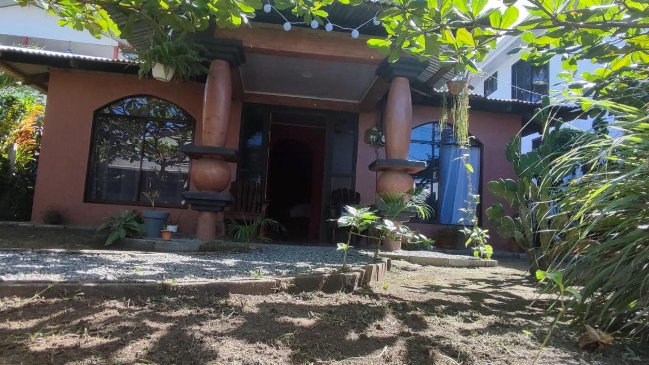 Micheck Beach House Tortuguero Exterior photo